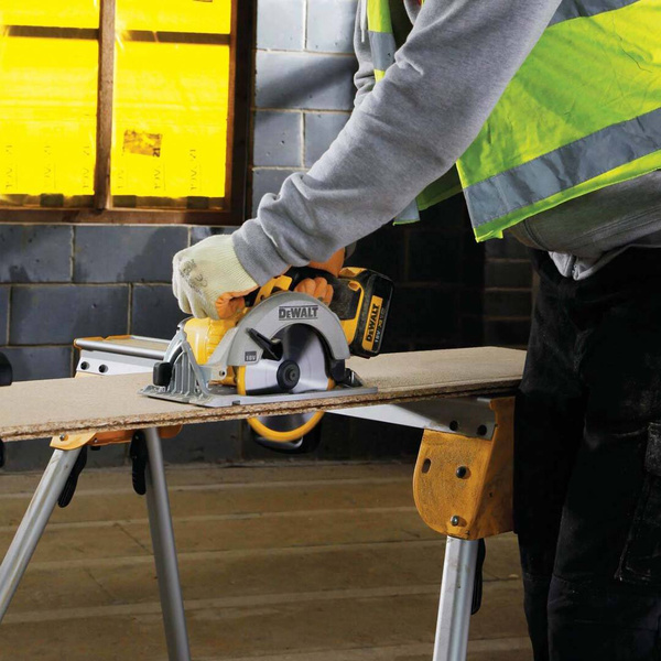 Pilarka tarczowa DeWalt DCS391NT