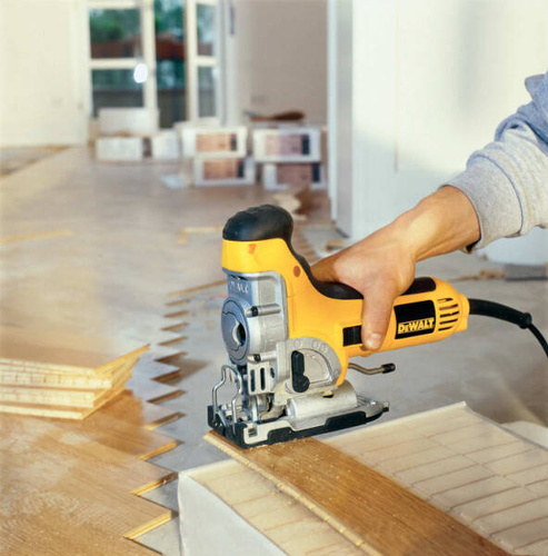 Wyrzynarka Dewalt DW333K