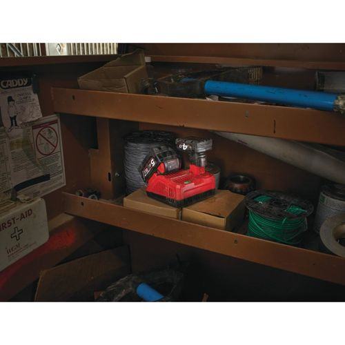 Szybka ładowarka Milwaukee M12-18 FC