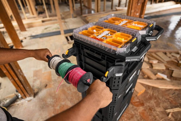 Uchwyt do rolek ToughBuilt StackTech TB-B1-A-32