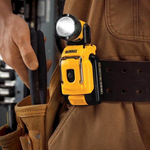 Akumulatorowa latarka LED DeWalt DCL510N