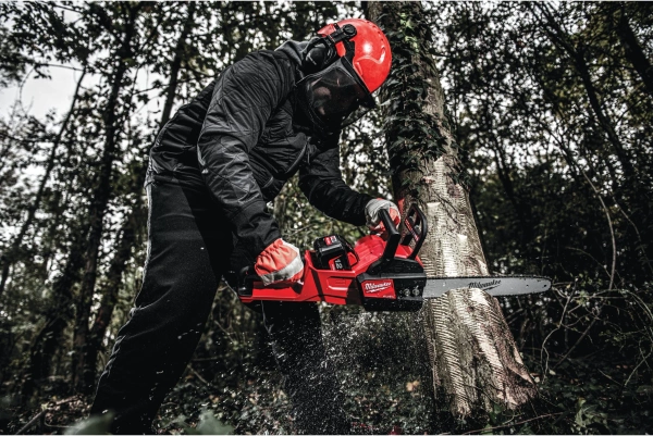 Pilarka łańcuchowa akumulatorowa Milwaukee M18 FCHS-122