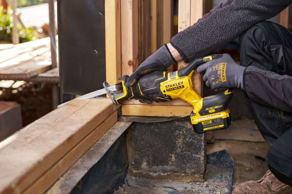 Pilarka szablasta Stanley Fatmax SFMCS311B