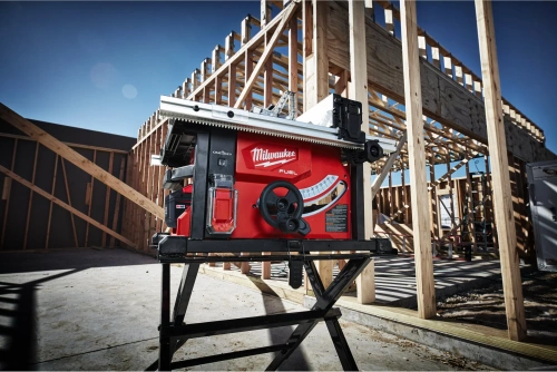 Pilarka stołowa Milwaukee M18 FTS210-0