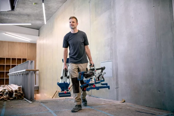 Ukośnica Bosch GCM 18V-216 DC 0601B47000