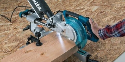 Ukośnica Makita LS0815FLN