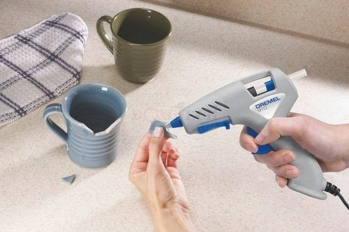 Dremel Glu Gun 930-18 Hobby - Pistolet do kleju + 18 szt. osprzętu