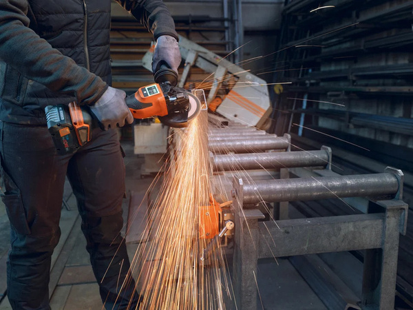 Szlifierka kątowa Fein CCG 18-125-15 X AS