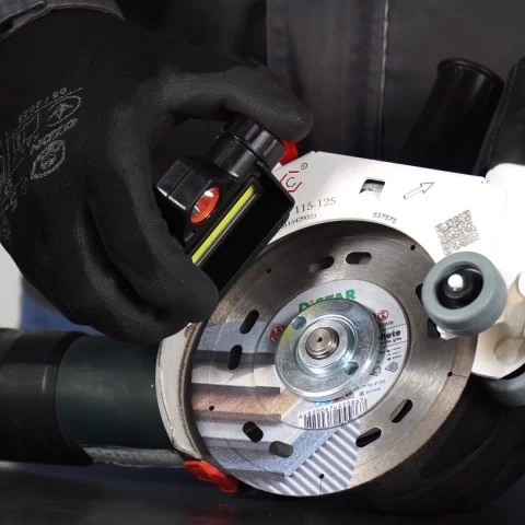 Latarka DISTAR FireFly (80115429027)