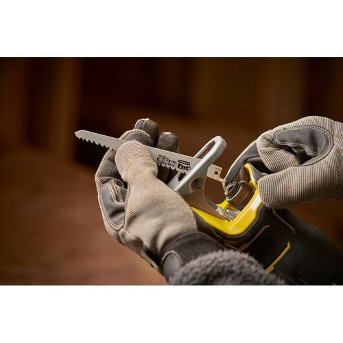 Pilarka szablasta Stanley Fatmax SFMCS310D2K