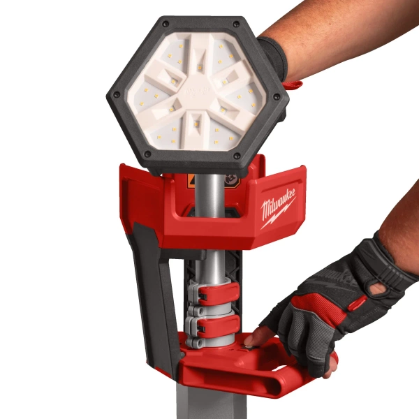 Lampa budowlana 2800 lm Milwaukee M18 SAL2-0