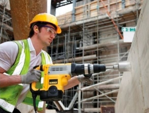 Młotowiertarka DeWalt D25762K