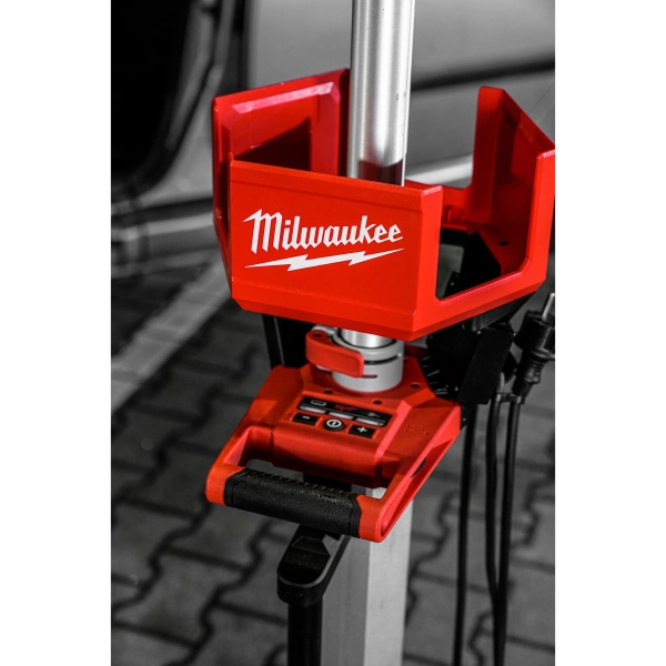 Lampa budowlana Milwaukee M18 HOSALC-0