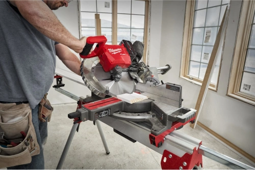 Ukośnica Milwaukee M18 FMS305-121