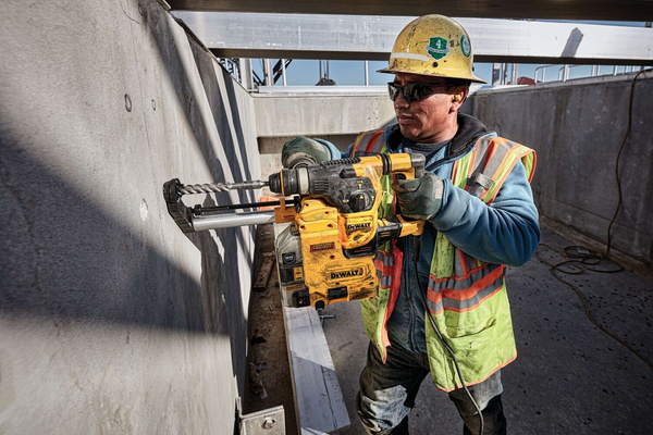 Młotowiertarka Dewalt D25333K