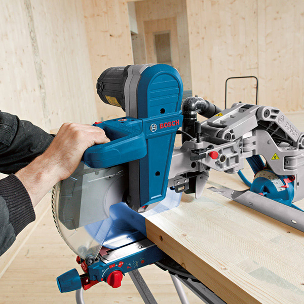 Ukośnica Bosch GCM 12 GDL