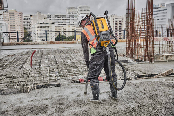 Wibrator do betonu Dewalt DCPS310N