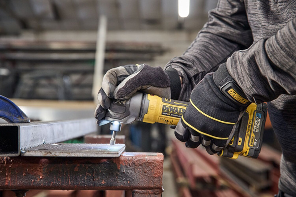 Mini szlifierka Dewalt DCG421N