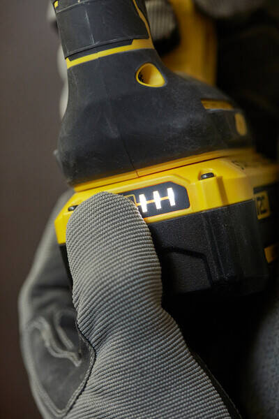 Młotowiertarka Stanley Fatmax SFMCH900M22 