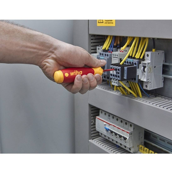 Wkrętak z magazynkiem bitów Wiha 45296 PocketMax