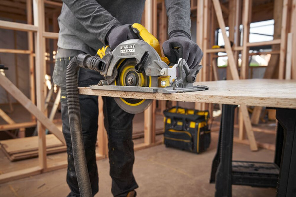 Pilarka tarczowa Stanley Fatmax SFMCS551B-XJ