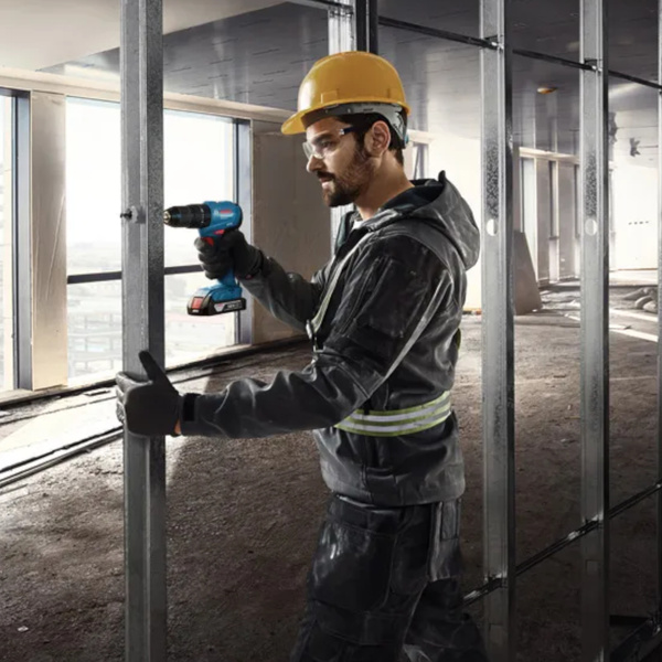 Wiertarko-wkrętarka udarowa Bosch 06019K3104