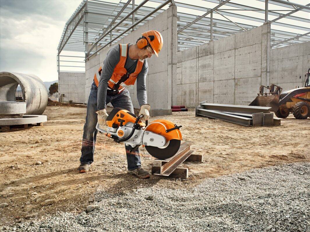 Przecinarka do betonu Stihl, spalinowa model TS 700