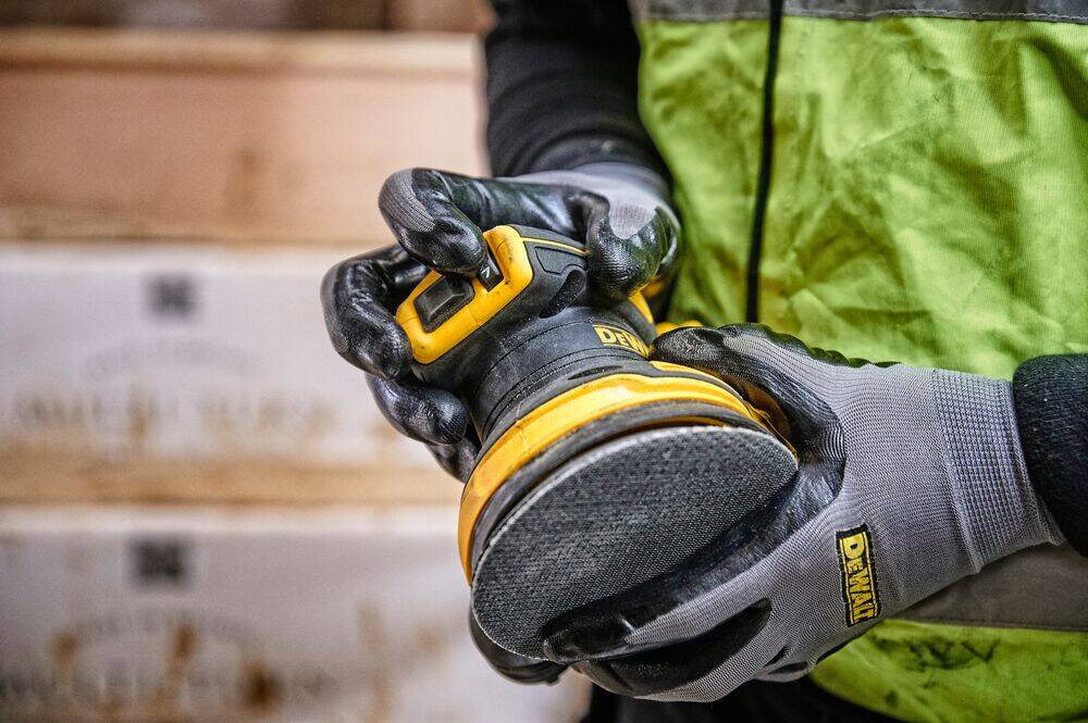 Szlifierka mimośrodowa DeWALT DCW210NT