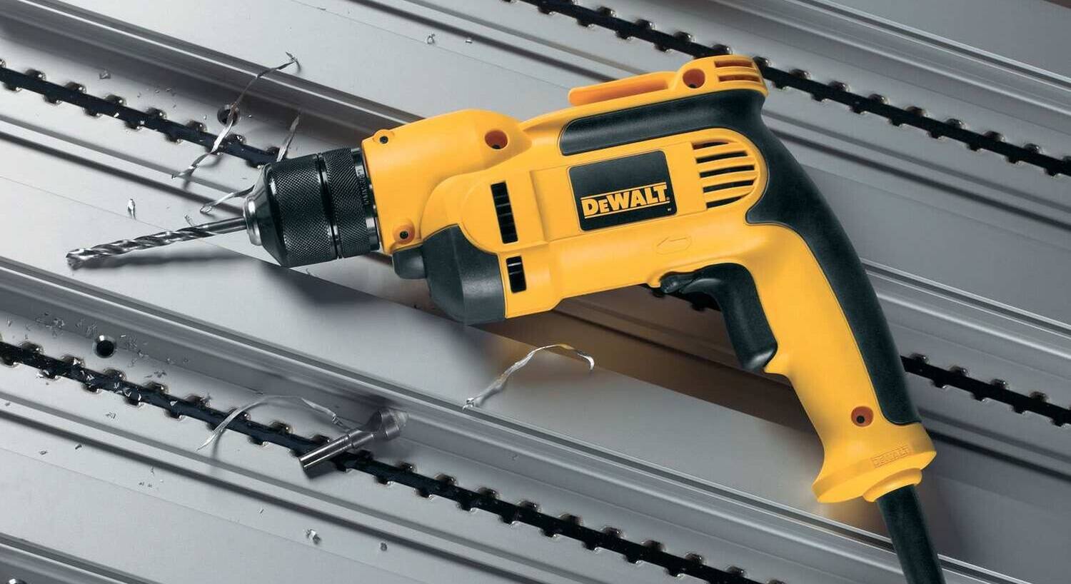 Wiertarka bez udaru Dewalt, model DWD112S